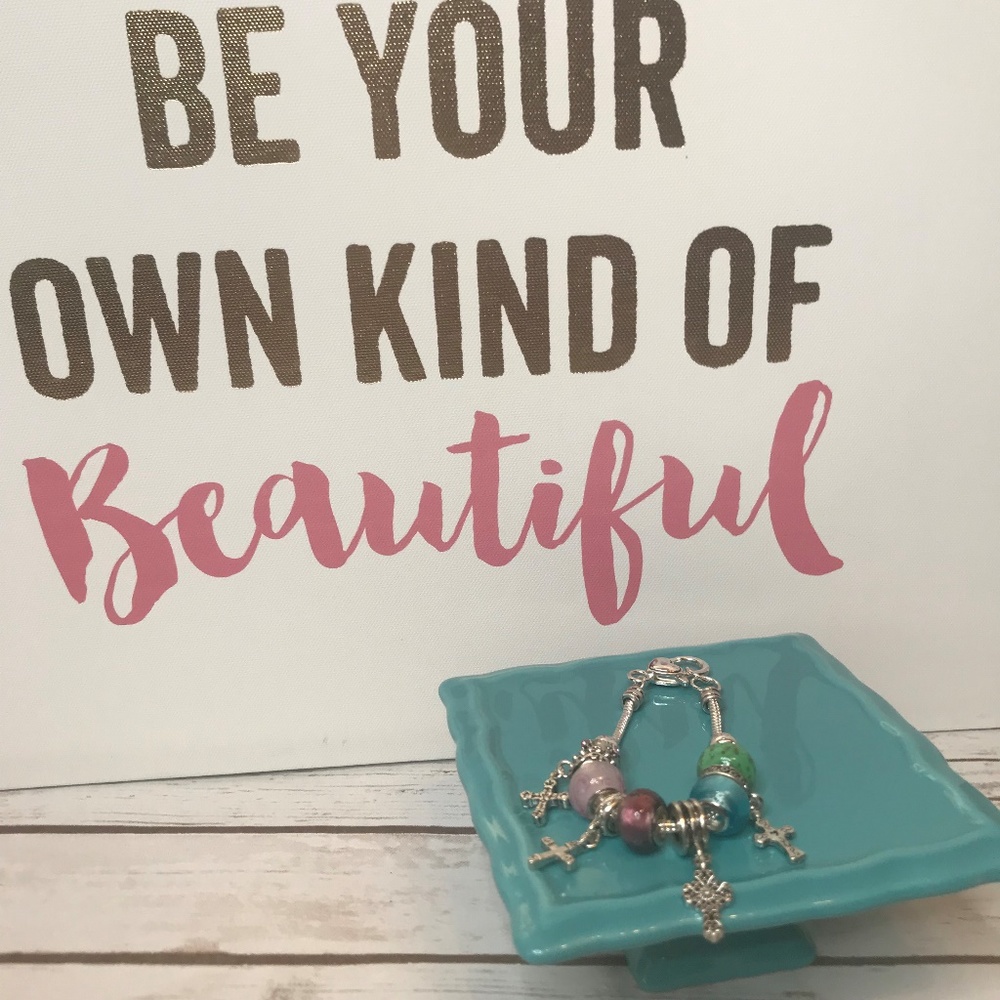 Silver Tone Cross Charm Bracelet